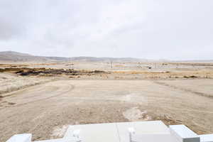 View of yard featuring a mountain view