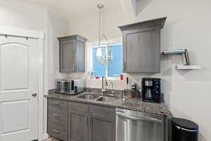 Photo 8 of 8680 N SHADOW CREEK ALY