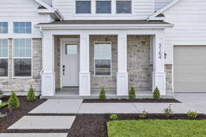 SPACIOUS FRONT PORCH