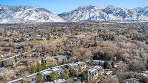 Aerial view with a residential view and a mountain view