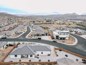 Aerial view featuring a residential view and a mountain view