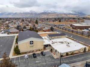 Drone / aerial view featuring a mountain view