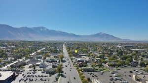 Bird's eye view with a mountain view