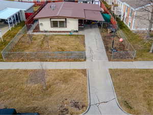 Birds eye view of property