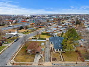 Birds eye view of property with a residential view