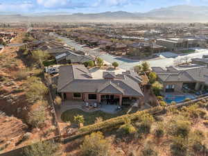 Drone / aerial view featuring a residential view and a mountain view