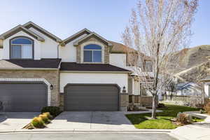 Photo 1 of 898 E TENDOY CT