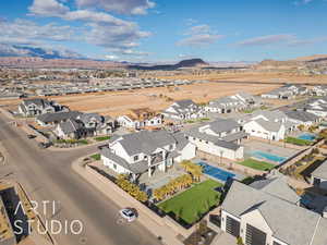 Aerial view with a residential view and a mountain view