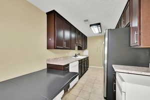 Photo 10 of 2364  CHATEAU DR #C-101