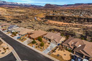 Bird's eye view with a residential view and a mountain view