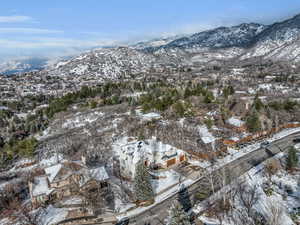 View of mountain feature featuring a residential view