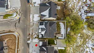 Birds eye view of property featuring a residential view