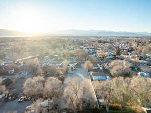 Aerial view featuring a residential view and a mountain view