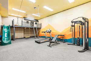 Exercise room with visible vents