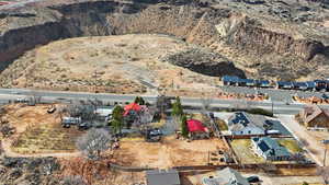 Birds eye view of property featuring a residential view