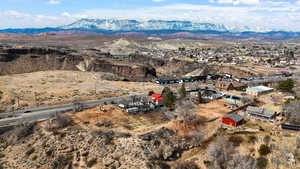 Aerial view with a mountain view