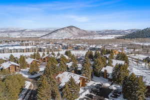 View of mountain feature featuring a residential view