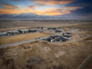 Aerial view with a mountain view