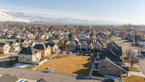 Drone / aerial view with common area displayed