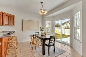 Photo 13 of 807 N BUFFALO DR