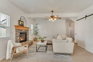 Photo 4 of 807 N BUFFALO DR