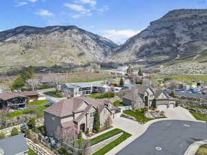 Aerial view with a residential view and a mountain view