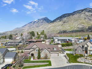 View of mountain feature with a residential view