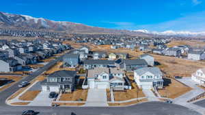 Aerial view featuring a mountain view and a residential view