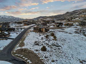 Mountain view featuring a residential view