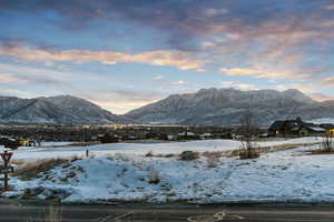 View of mountain feature