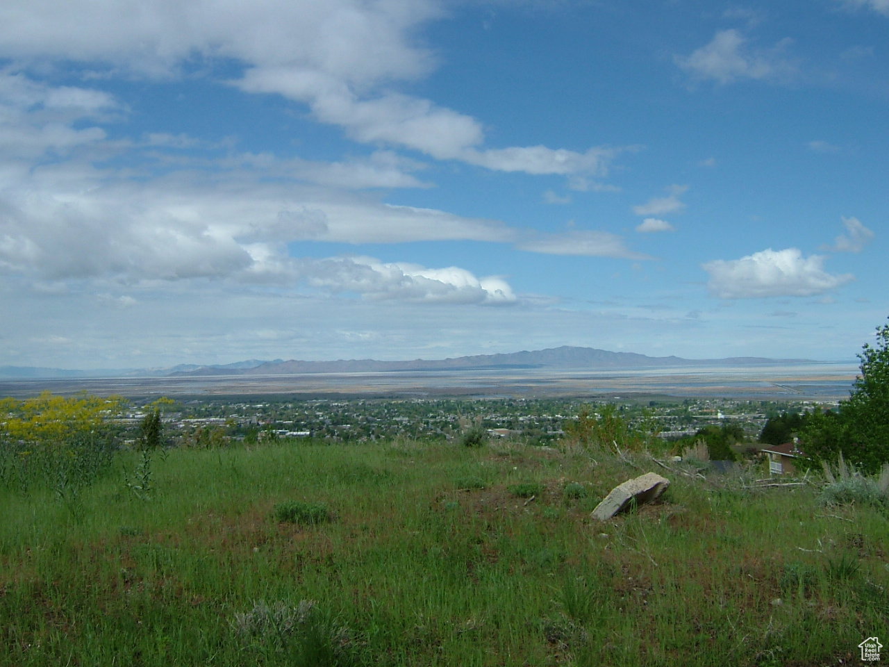 View of mountain feature