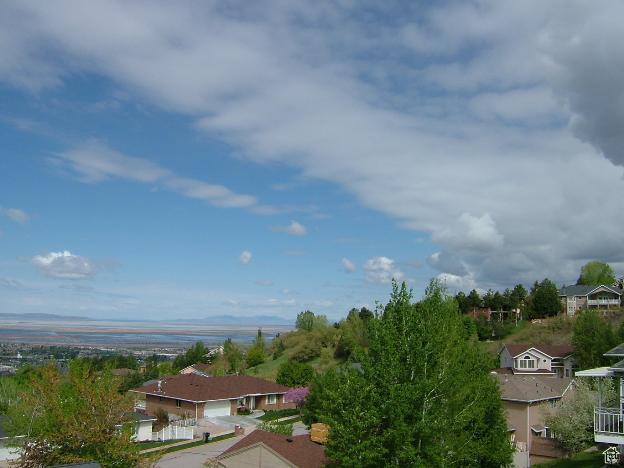 Drone / aerial view with a residential view