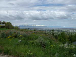 View of mountain feature