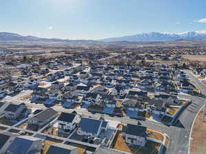 Birds eye view of property featuring a residential view and a mountain view