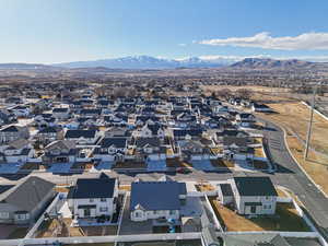 Aerial view featuring a residential view and a mountain view