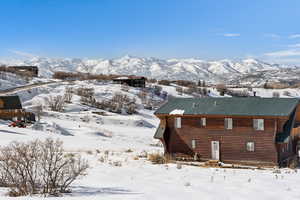 View of mountain feature