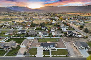 Aerial view featuring a residential view and a mountain view