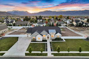 Aerial view featuring a residential view and a mountain view