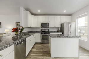 Photo 7 of 676 E FALCONER CT