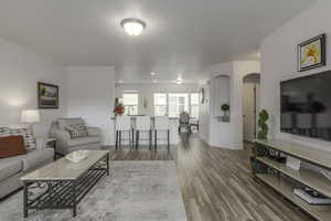 Photo 14 of 676 E FALCONER CT