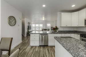 Photo 9 of 676 E FALCONER CT