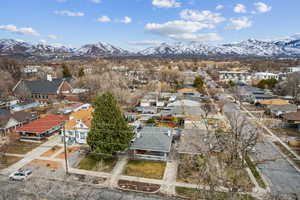 Aerial view featuring a residential view and a mountain view