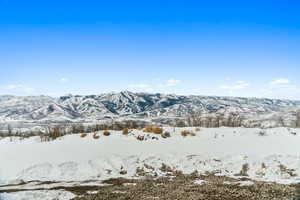 View of mountain feature