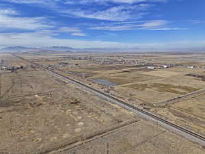 Aerial view with a mountain view