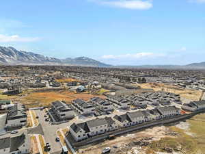 Birds eye view of property featuring a residential view and a mountain view