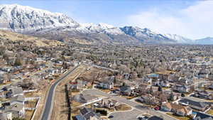 Bird's eye view with a residential view and a mountain view