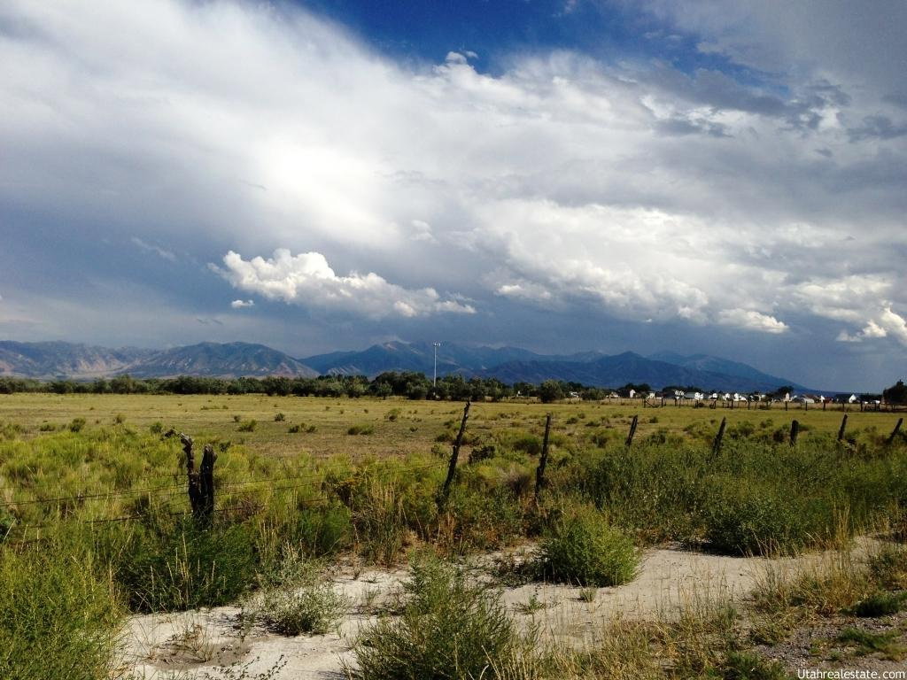 Mountain view featuring a rural view