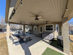 Photo 11 of 1143 N MUSTANG LN