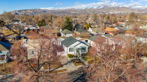 Birds eye view of property featuring a residential view and a mountain view