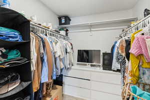 View of walk in closet